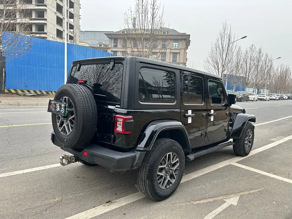 Jeep Wrangler PHEV 2022 — фото 8