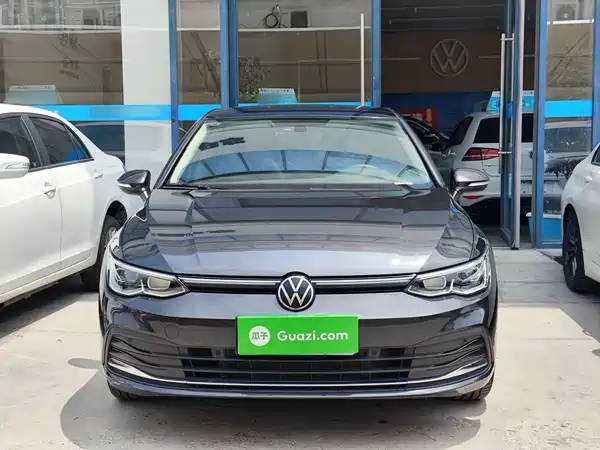 Volkswagen Golf 2023