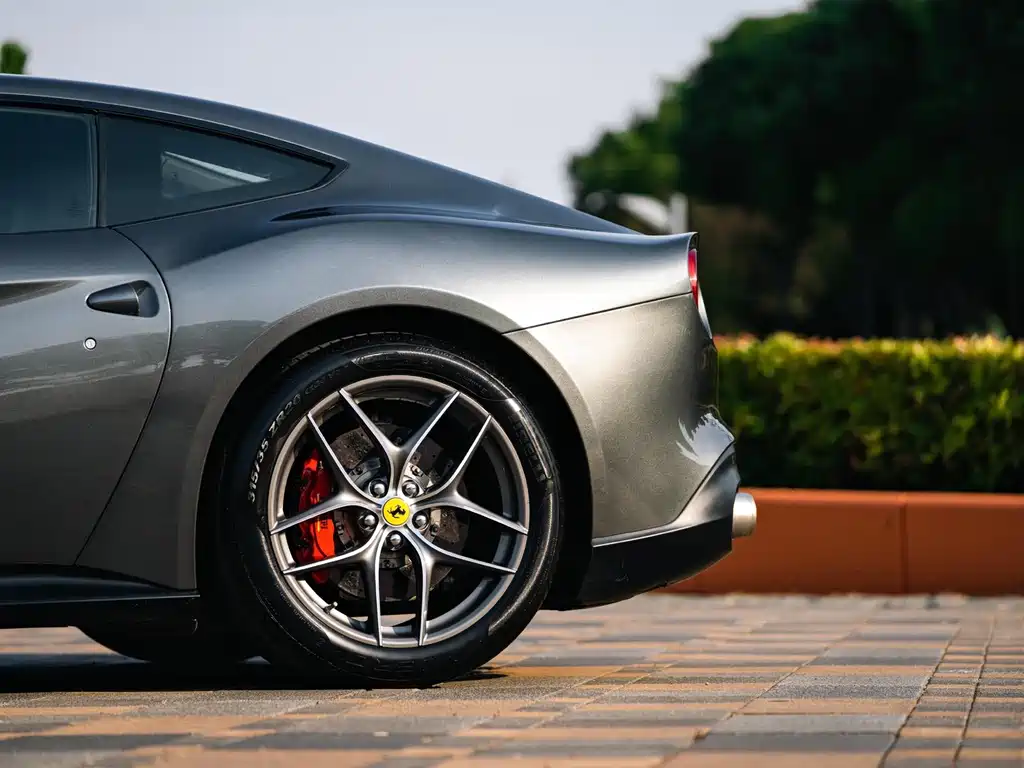 Ferrari F12berlinetta 2017 — фото 12