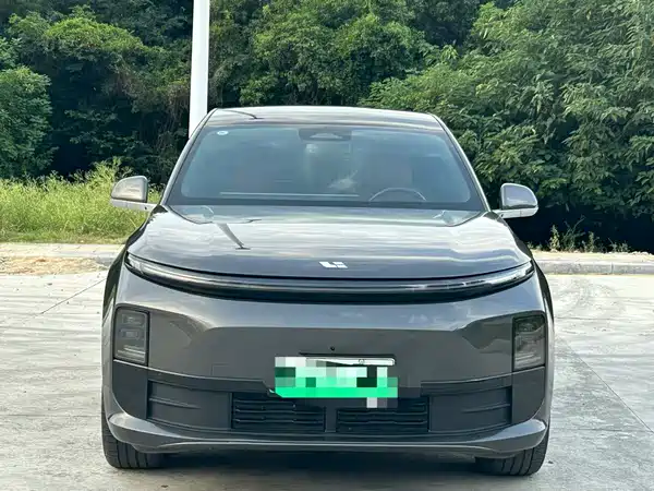 Li Auto L6 2024