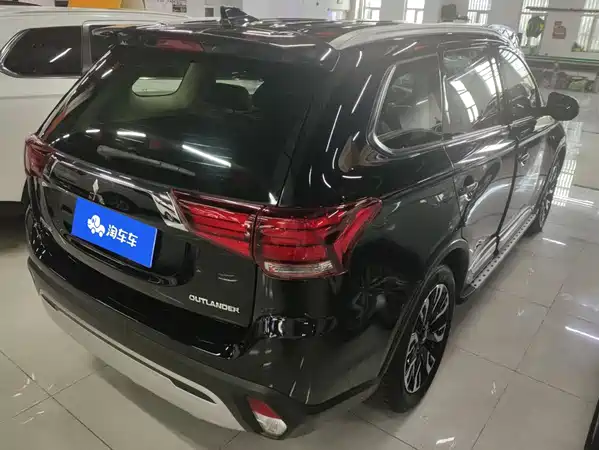 Mitsubishi Outlander 2021