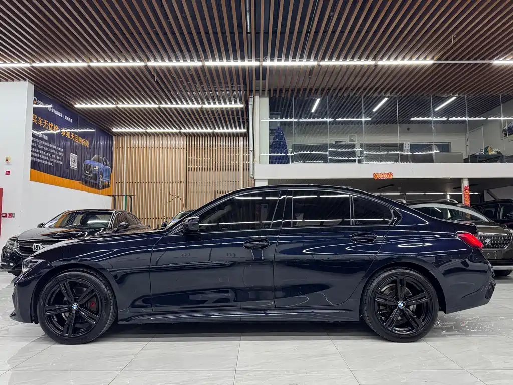 BMW 3 Series 2021