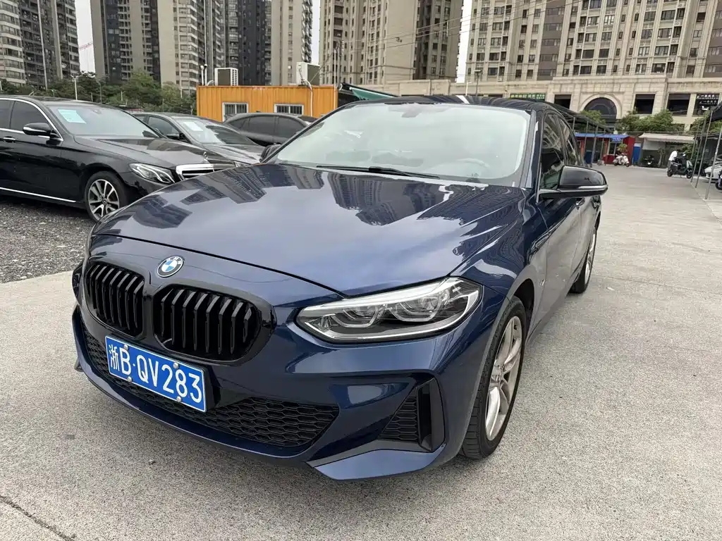 BMW 1 Series 2021 — фото 1