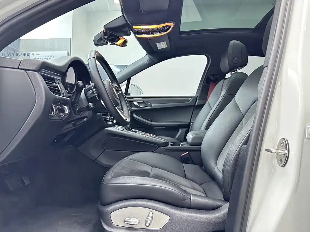 Porsche Macan 2021 — фото 9