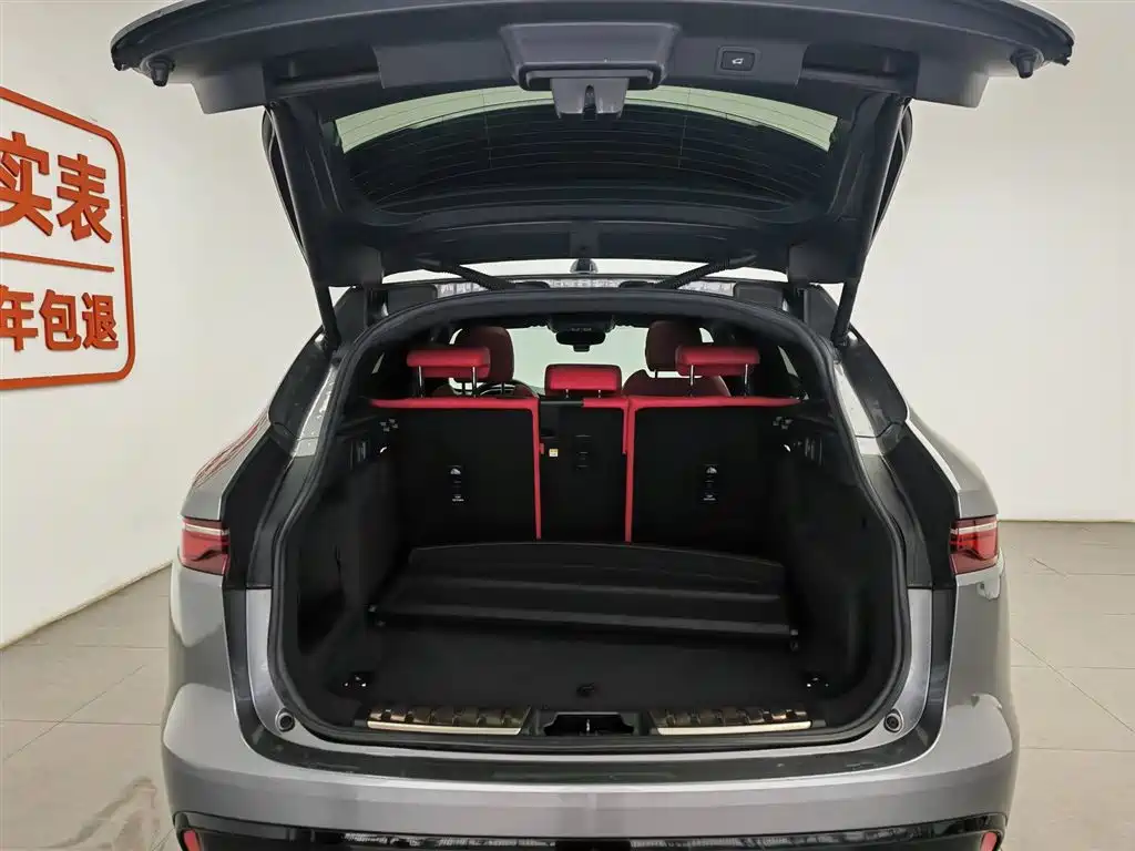 Jaguar F-PACE 2021 — фото 16