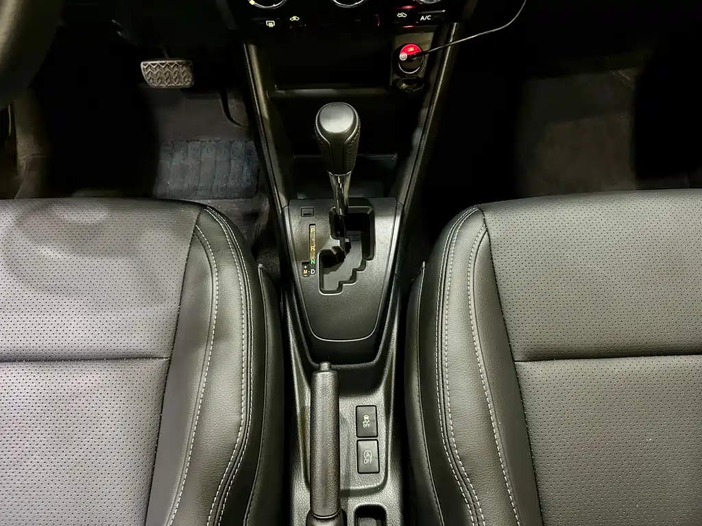 Toyota Yaris L 2019 — фото 16