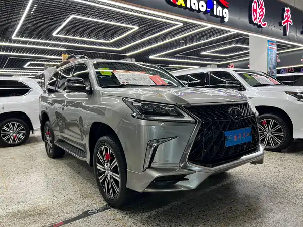 Lexus LX 2019