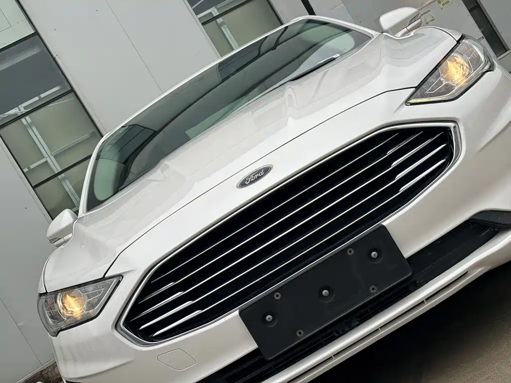 Ford Mondeo 2019 — фото 4