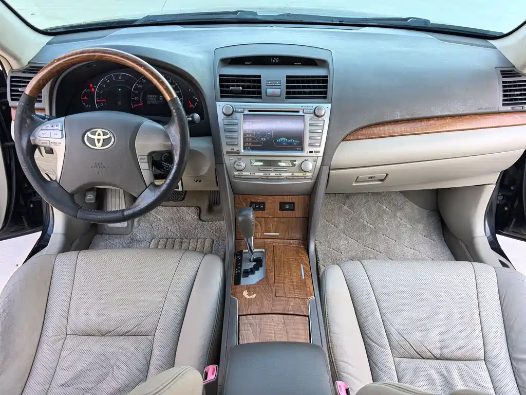 Toyota Camry 2009 — фото 15