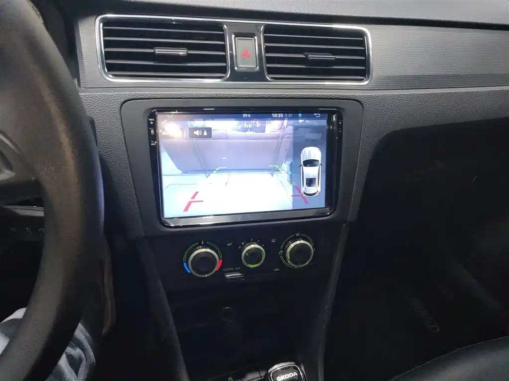 Skoda Rapid 2019 — фото 13