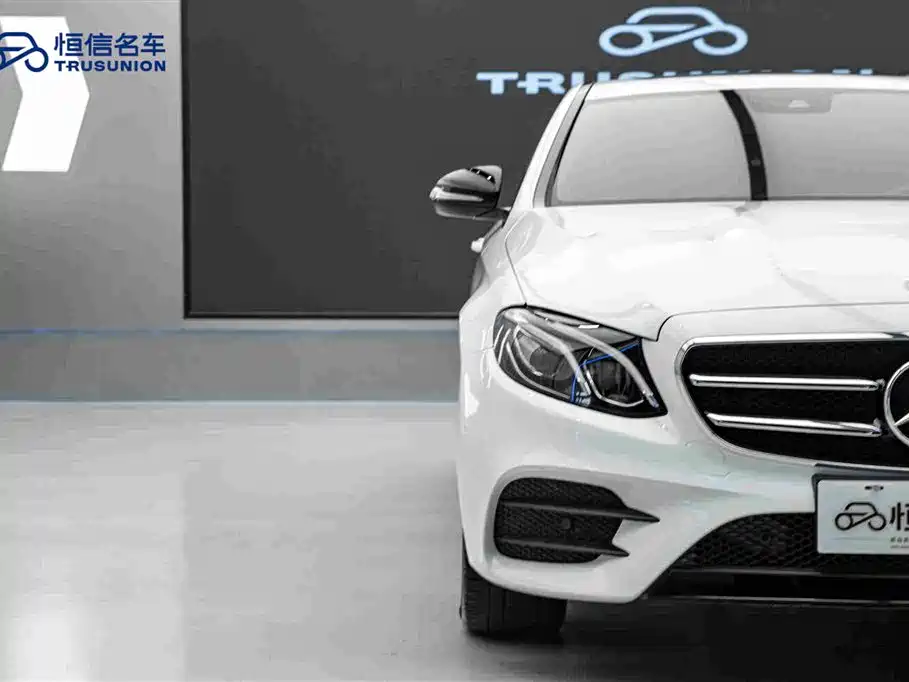 Mercedes-Benz E-Class 2017 — фото 8