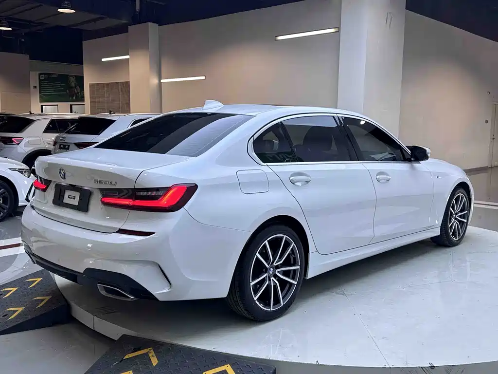 BMW 3 Series 2022
