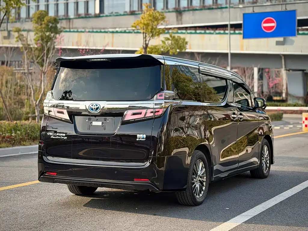 Toyota Vellfire 2020 — фото 4