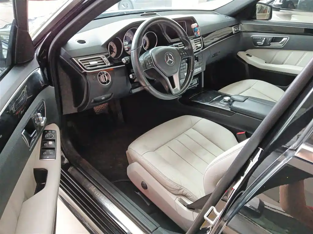 Mercedes-Benz E-Class 2014 — фото 16
