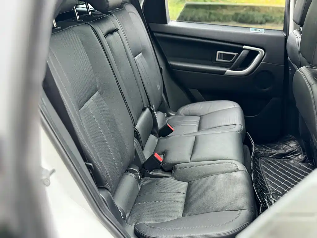 Land Rover Discovery Sport 2017 — фото 20