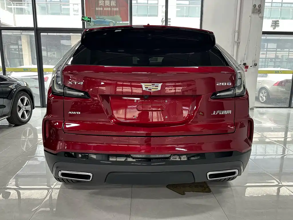 Cadillac XT4 2023 — фото 9