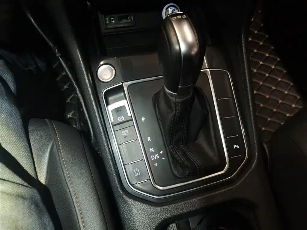 Volkswagen Golf Sportsvan 2018 — фото 14