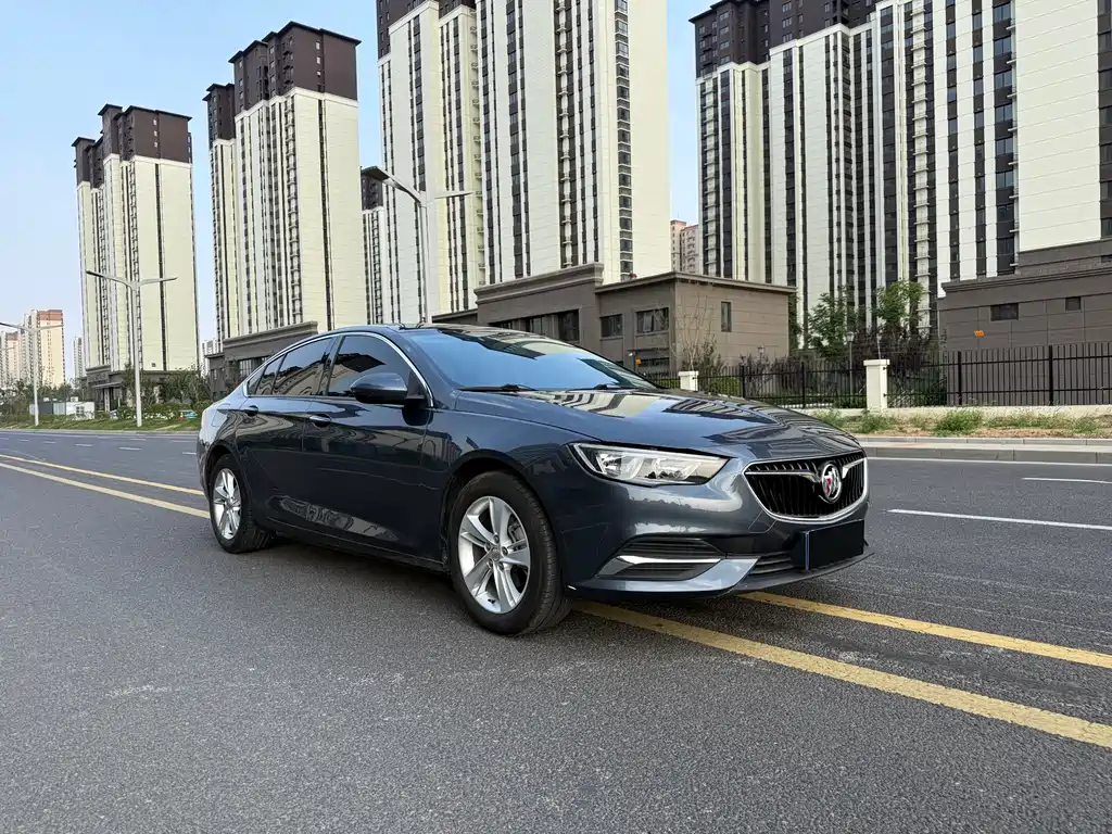 Buick Regal 2019 — фото 1