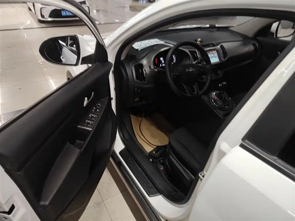Kia Sportage 2016 — фото 12