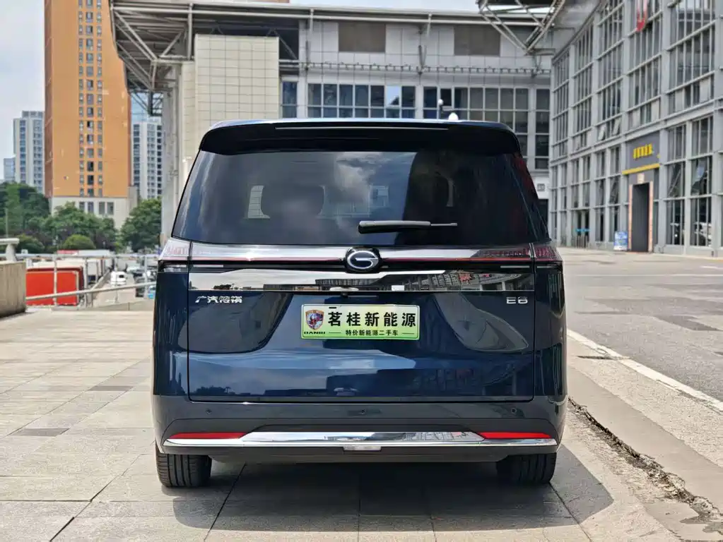 GAC Motor E8 PHEV 2024 — фото 6