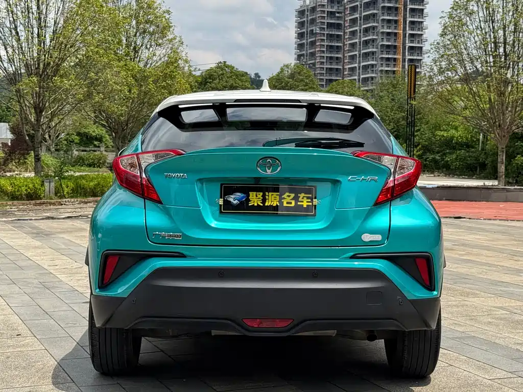 Toyota C-HR 2020 — фото 8