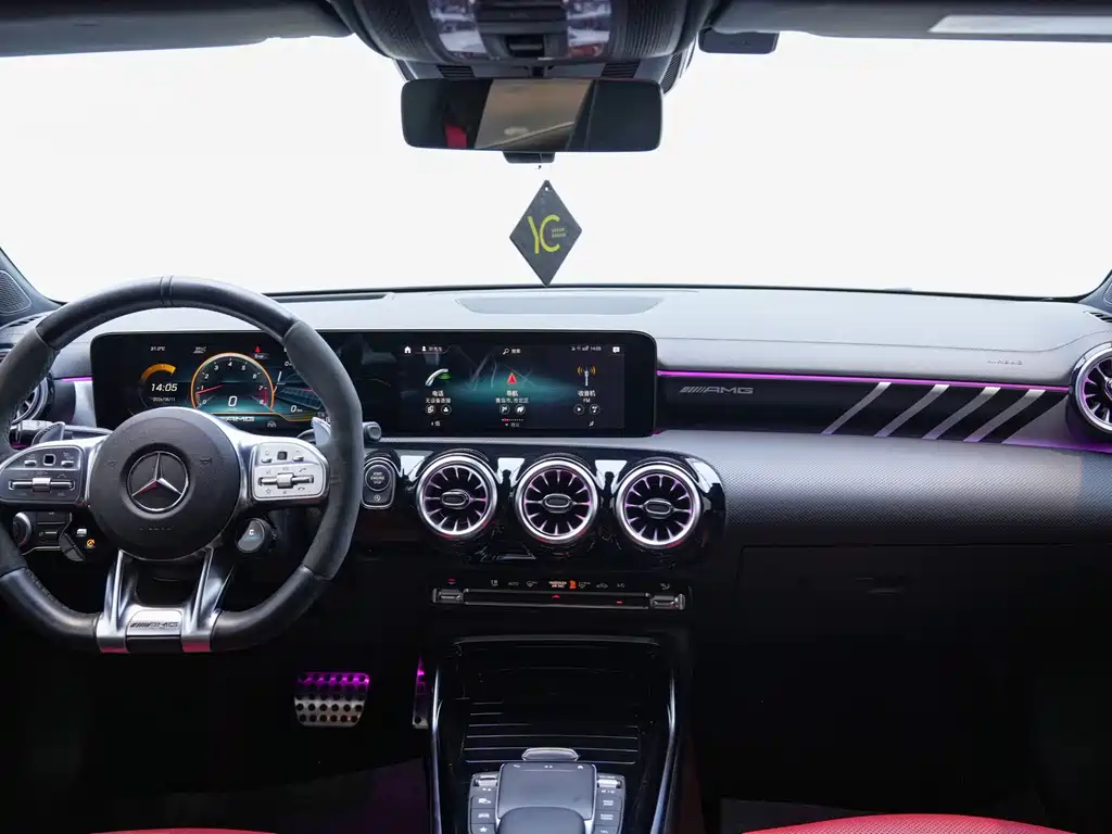 Mercedes-Benz CLA AMG 2022 — фото 13