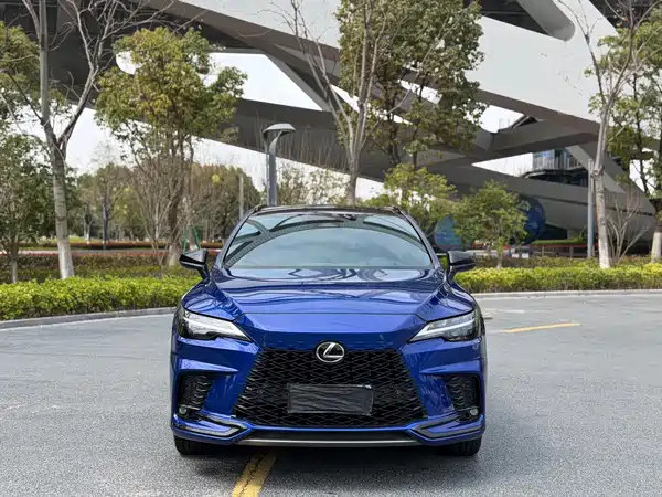 Lexus RX 2023