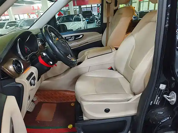 Mercedes-Benz V-Class 2022