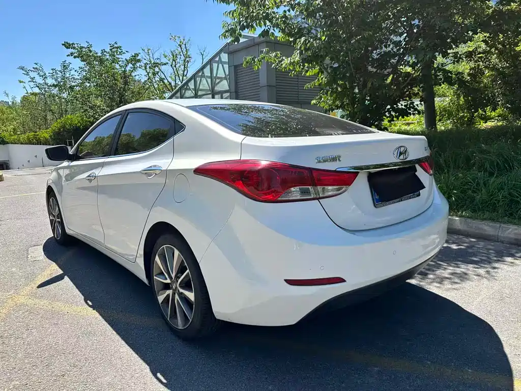 Hyundai Elantra Langdong 2016 — фото 4