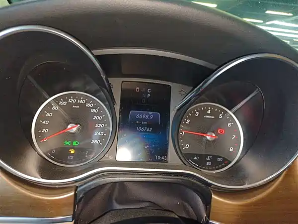 Mercedes-Benz V-Class 2022