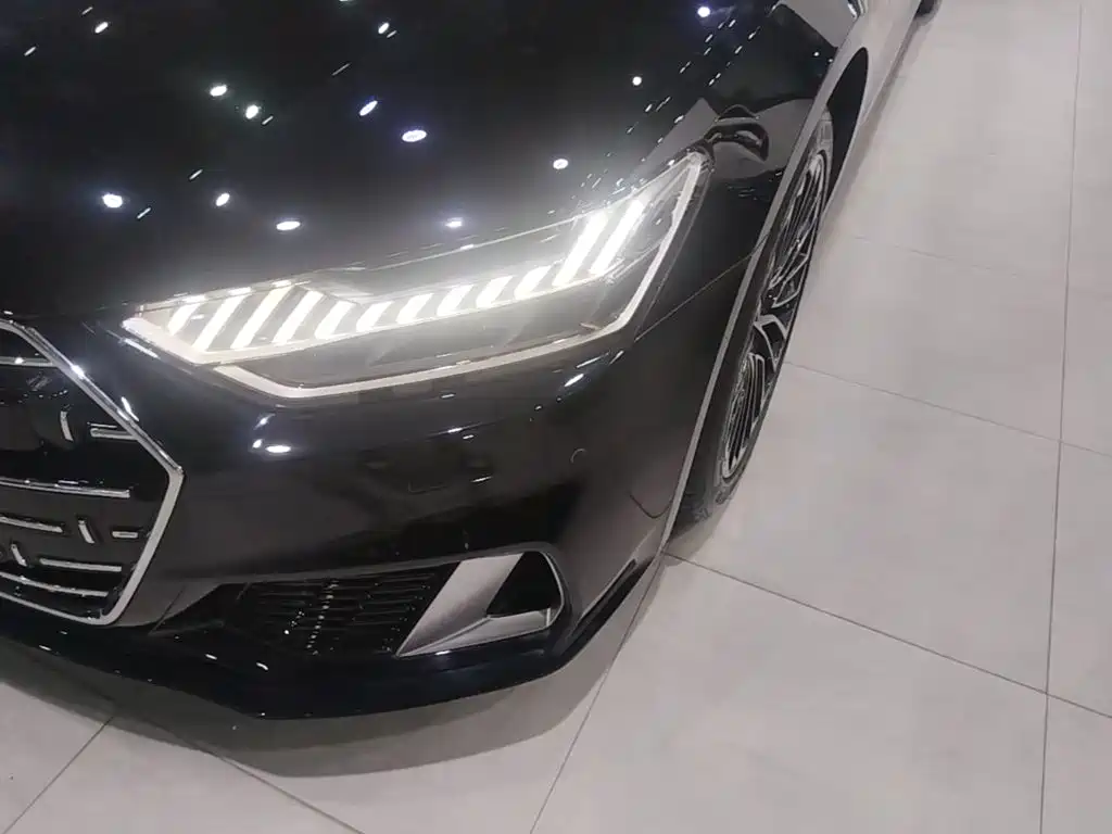 Audi A7L 2024 — фото 24