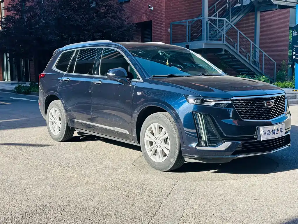 Cadillac XT6 2022 — фото 3