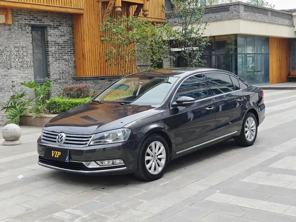 Volkswagen Magotan 2012