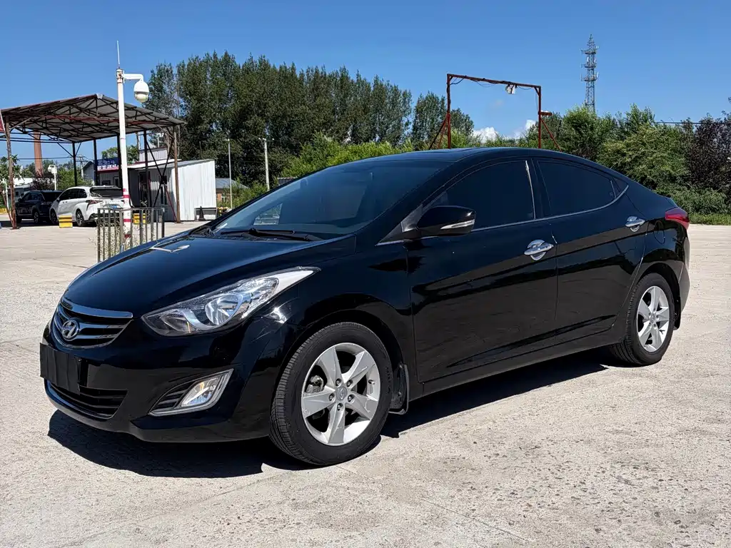 Hyundai Elantra 2013