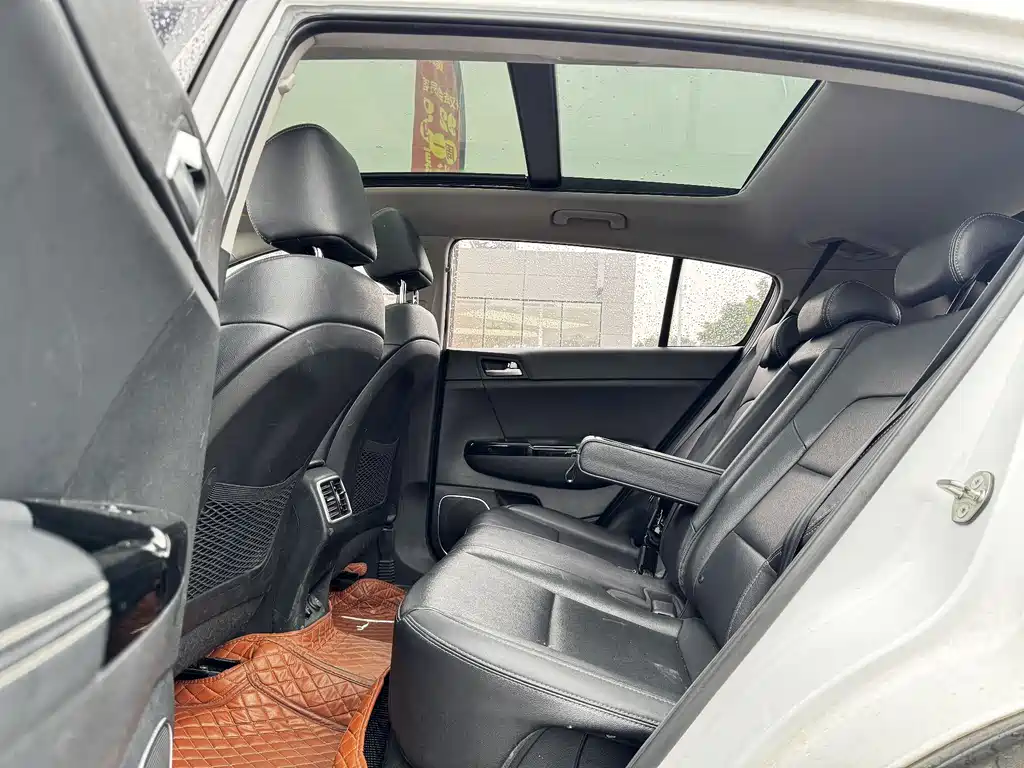 Kia KX5 2018 — фото 11