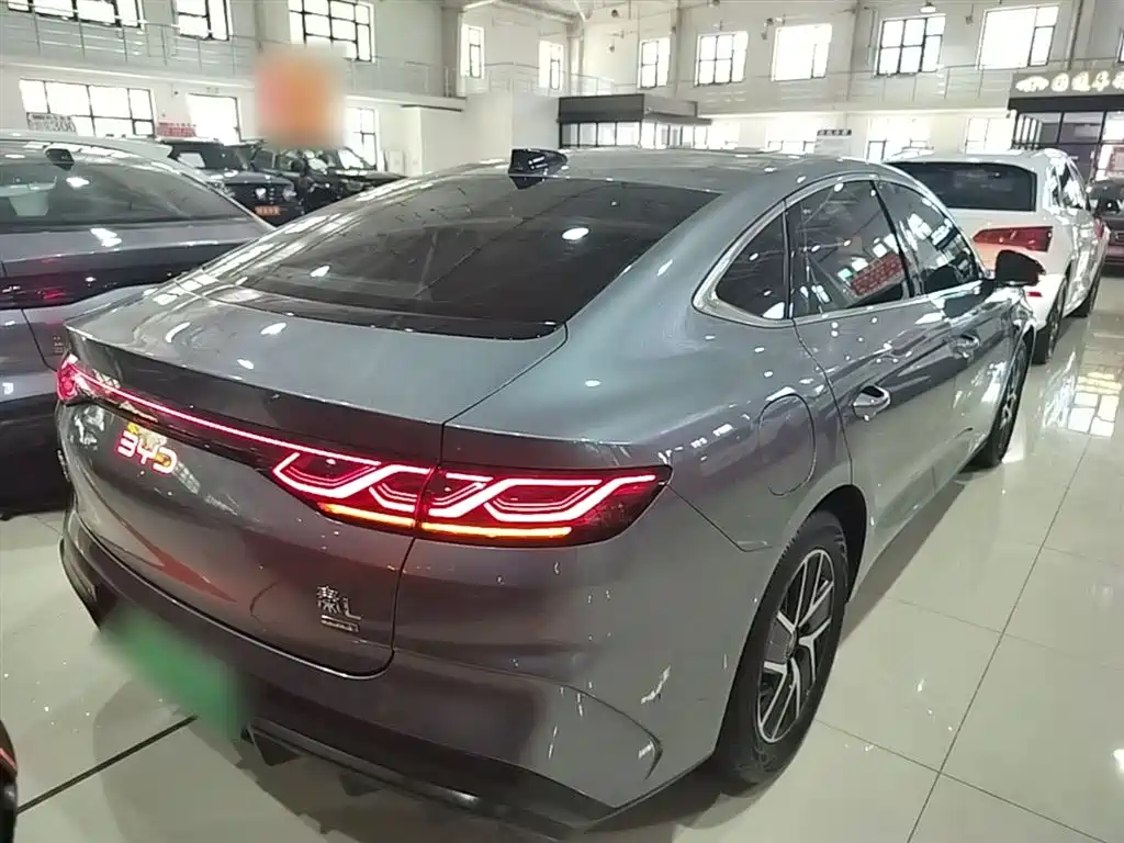 BYD Qin L 2025 — фото 7