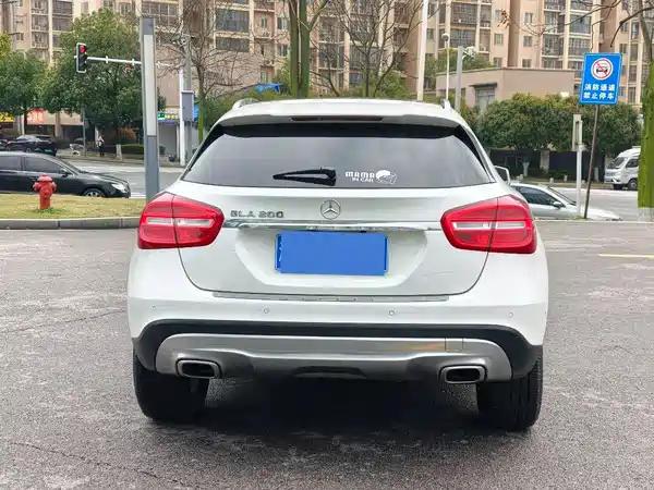 Mercedes-Benz GLA 2016