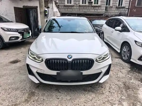 BMW 1 Series 2021