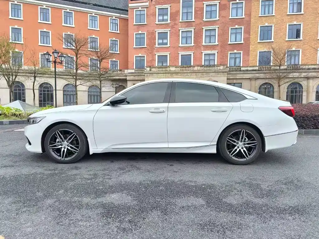 Honda Accord 2023 — фото 3