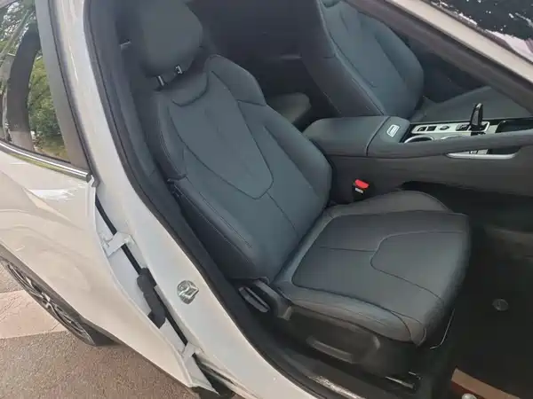 Geely Boyue 2025