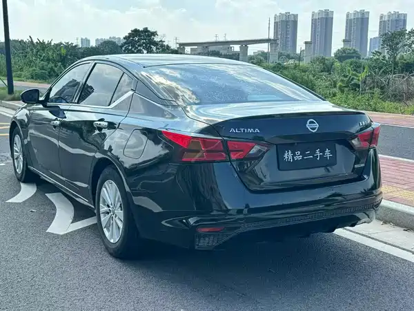 Nissan Teana 2022
