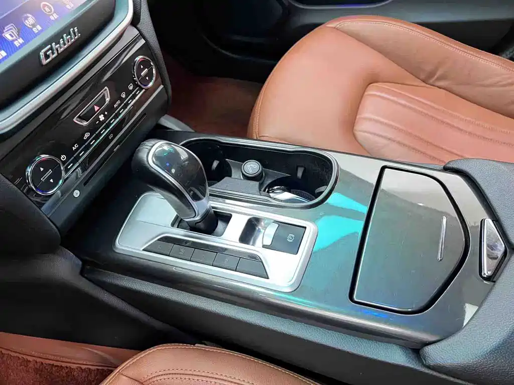 Maserati Ghibli 2016 — фото 19