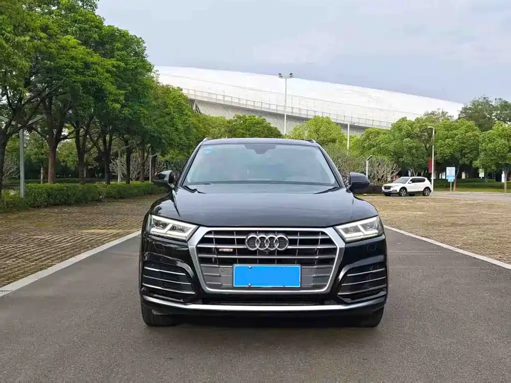 Audi Q5L 2020