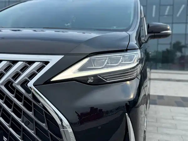 Toyota Vellfire 2019