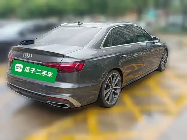 Audi A4L 2021
