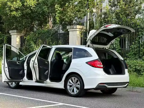 Honda Jade 2017