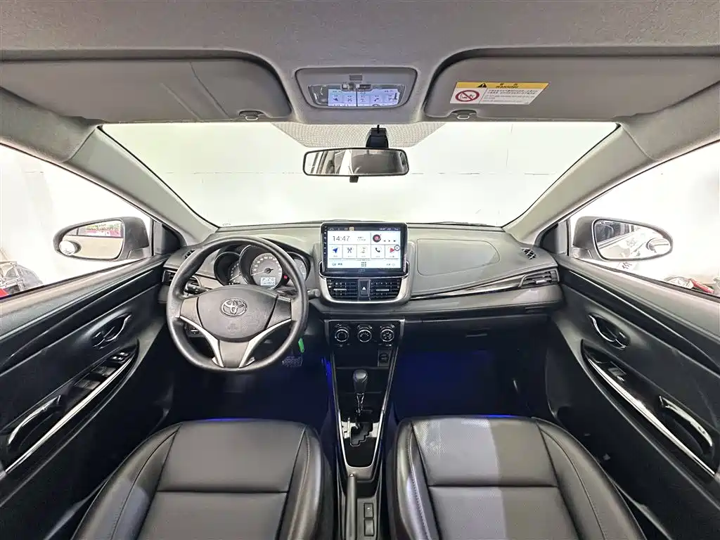 Toyota Yaris L 2020 — фото 6