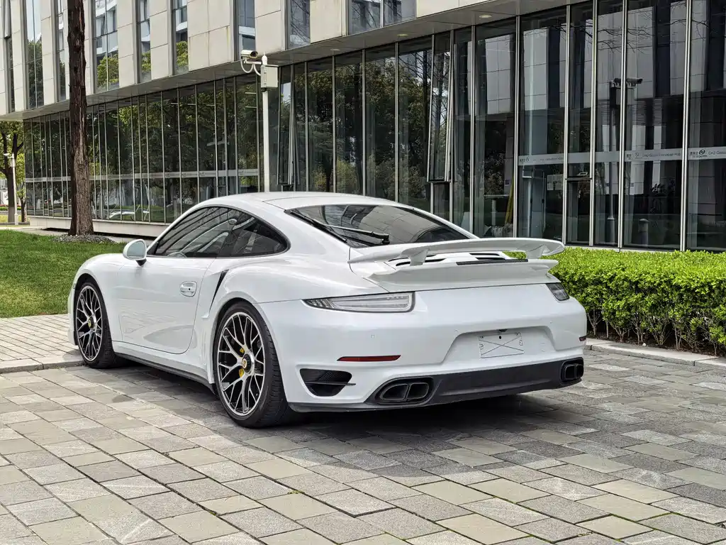 Porsche 911 2016 — фото 35