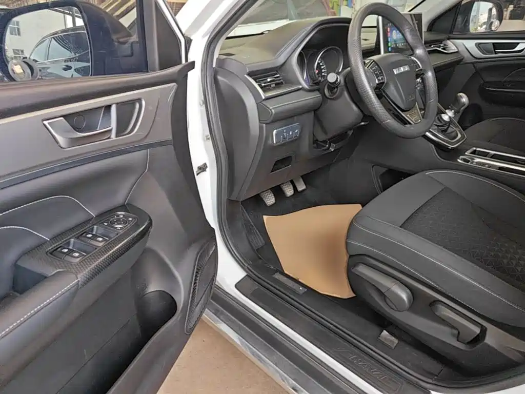 Haval M6 2021 — фото 16
