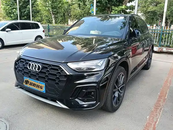 Audi Q5L 2025
